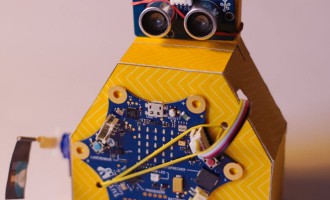 Calliope mini winkt